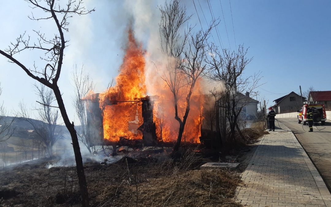Peste 50 de incendii de vegetație stinse de pompierii clujeni  în ultimele trei zile!